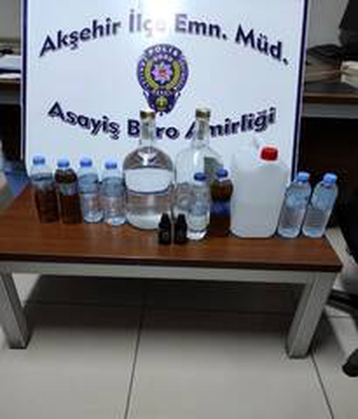 Akşehir\'de 20 litre kaçak içki ele geçirildi