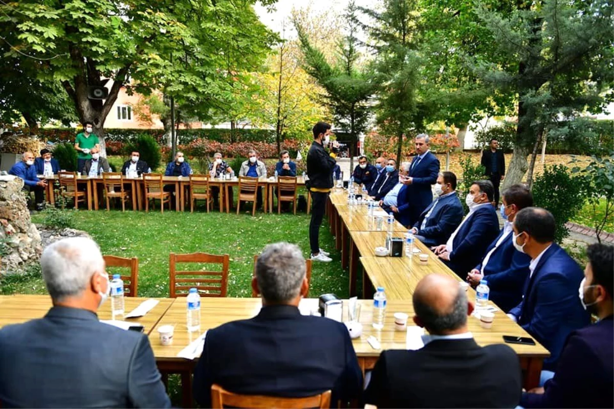 Başkan Çınar, esnafla istişare etti