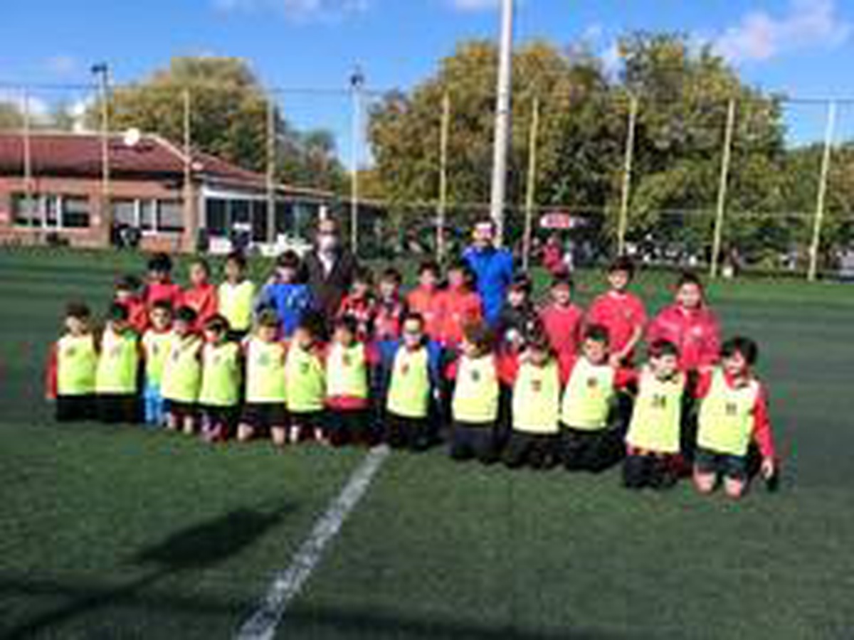 Başkandan minik futbolculara moral ziyareti