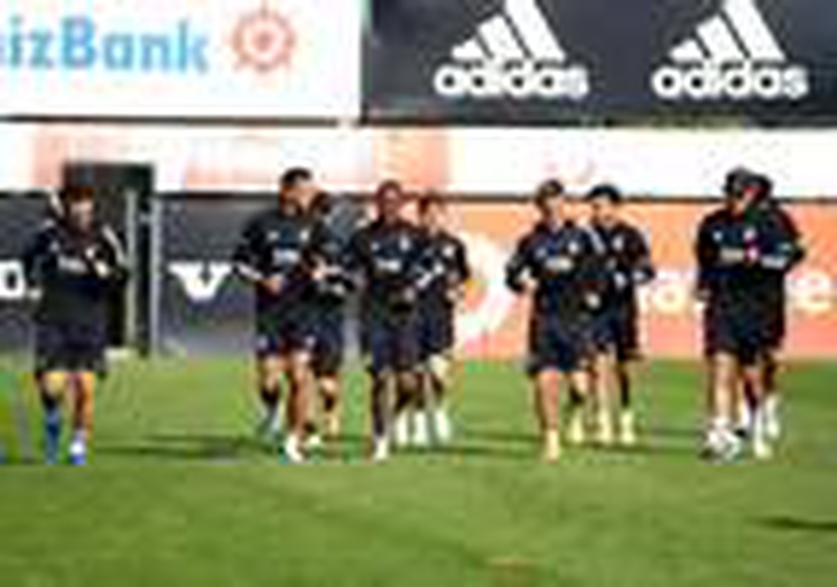 Beşiktaş, Gaziantep FK maçının hazırlıklarına ara vermeden başladı