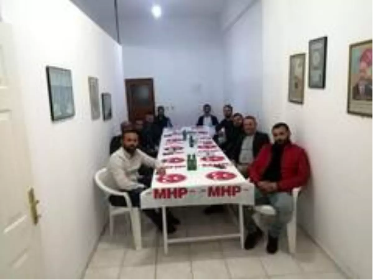 Erdek MHP yönetimi görev dağılımı yaptı