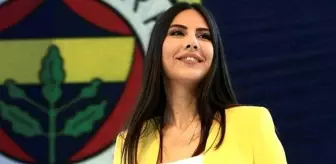 Fenerbahçeli futbolcular, maç öncesi ısınmaya Dilay Kemer'li tişörtlerle çıktı