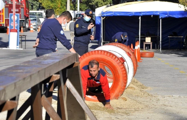 İtfaiyeci olmak için ter döktüler