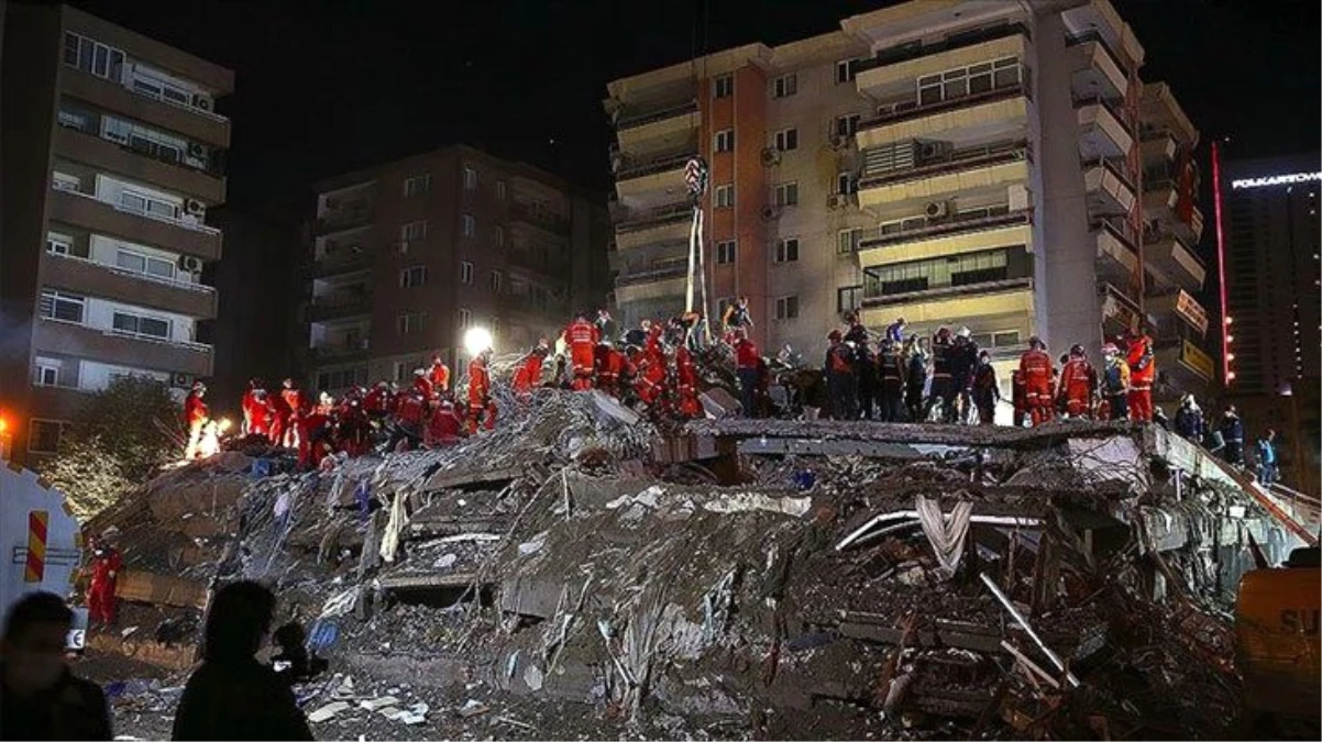 İzmir\'de acil yıkılacak 124 bina ve 2 bin 698 bağımsız bölüm tespit edildi