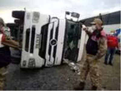 Son dakika haber! Bitlis'te yolcu otobüsü ile TIR çarpıştı: 2 ölü, 12 yaralı Son dakika haber! Bitlis'te yolcu otobüsü ile TIR çarpıştı: 2 ölü, 12 yaralı