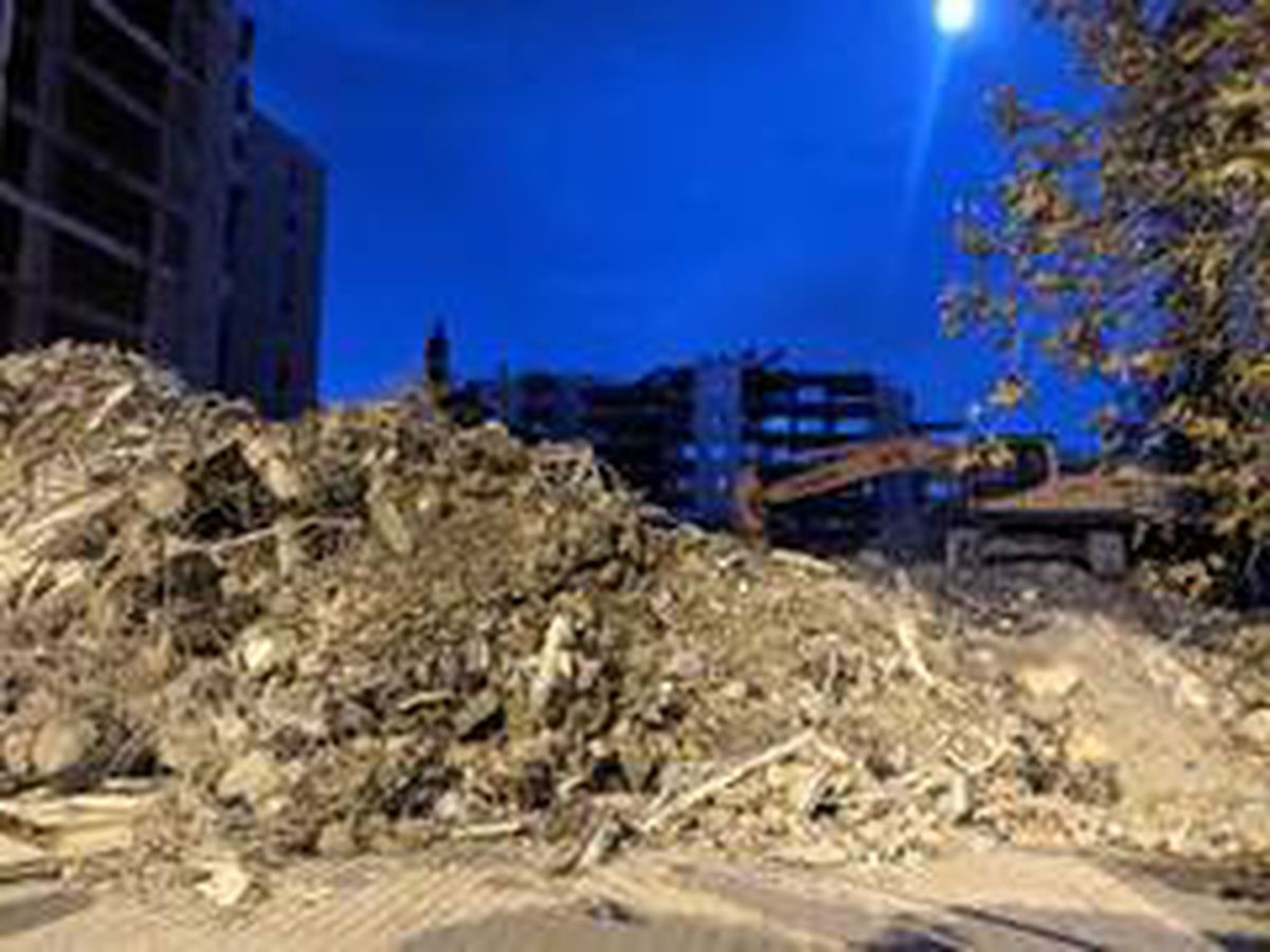 Depremde çöken Yılmaz Erbek apartmanından 3 kişinin daha cesedi çıkarıldı