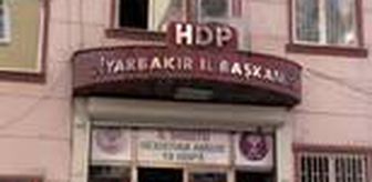 Diyarbakır annesi Güllü Turan: 'Alev'im neredesin, onlara inanma, dön evine yavrum'
