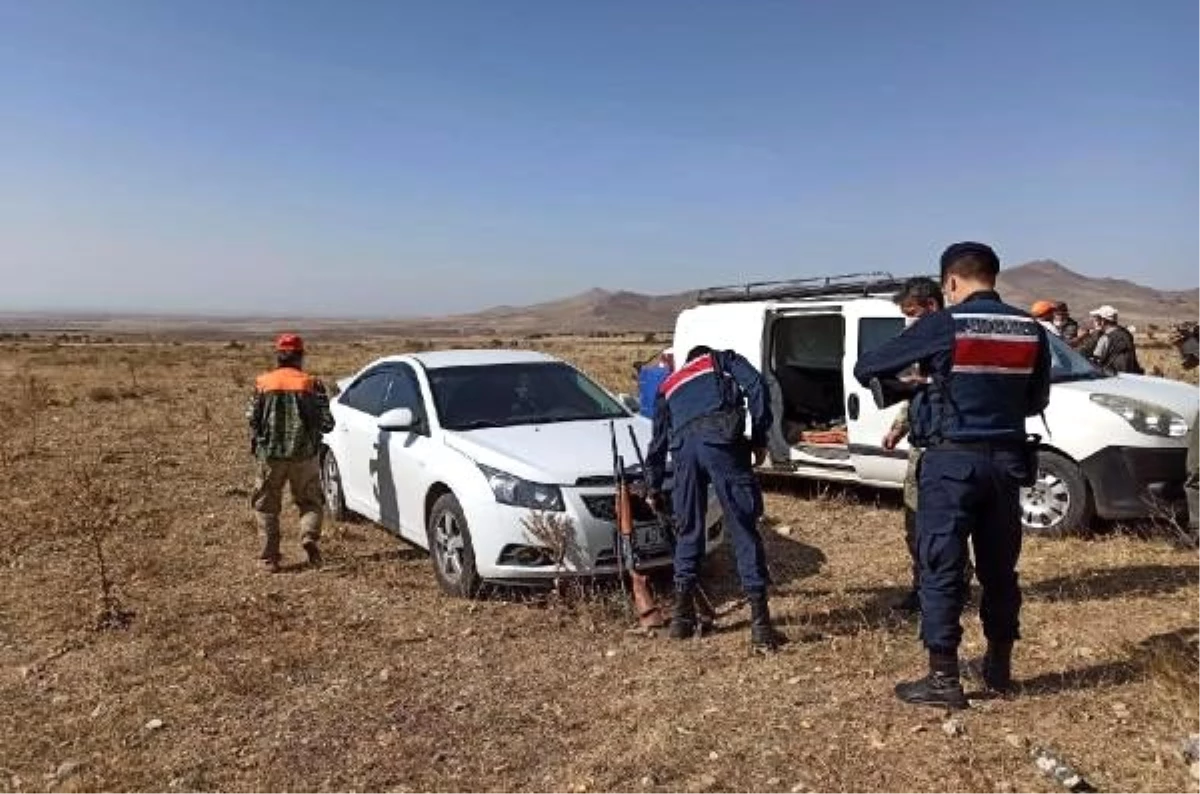 Eskişehir\'de yasak bölgede avlanırken yakalanan 8 kişiye 5 bin TL ceza