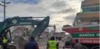 Göçük altındaki Nerrin Erakman için umutlu bekleyiş sürüyor