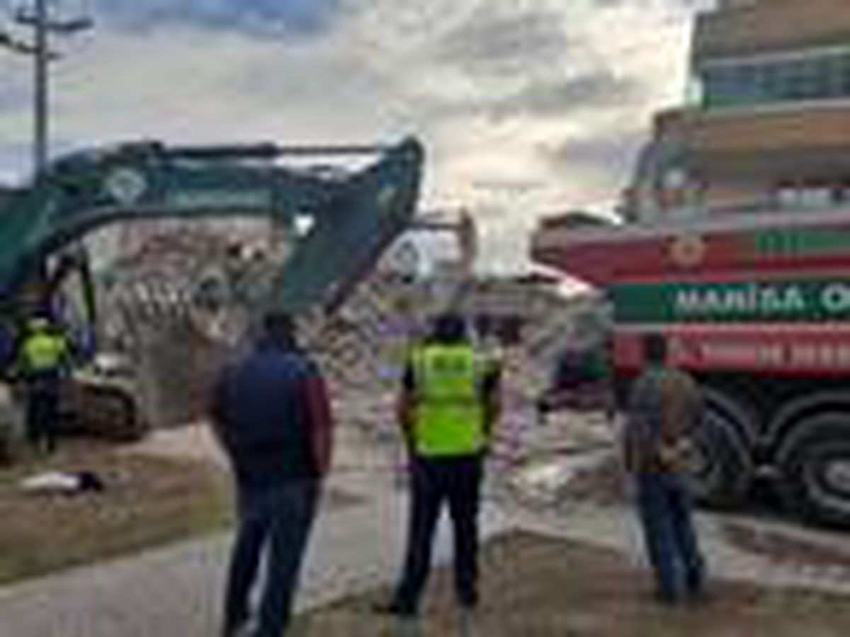 Göçük altındaki Nerrin Erakman için umutlu bekleyiş sürüyor