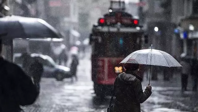 İstanbul'da 4 gün boyunca etkili olacak! Meteoroloji'den 18 il için şiddetli yağış uyarısı İstanbul'da 4 gün boyunca etkili olacak! Meteoroloji'den 18 il için şiddetli yağış uyarısı