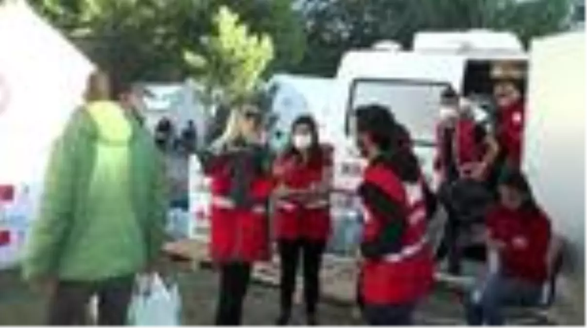 Kızılay görevlisi Özlem Baran Tezel: "Buse ile artık bir aileyiz"