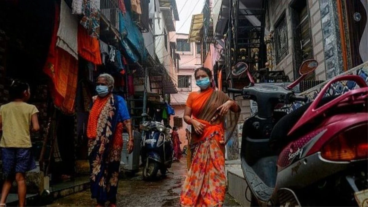 Koronavirüs: Kirlilik ve hijyen sıkıntısı Hindistan halkını daha mı dayanıklı kıldı?