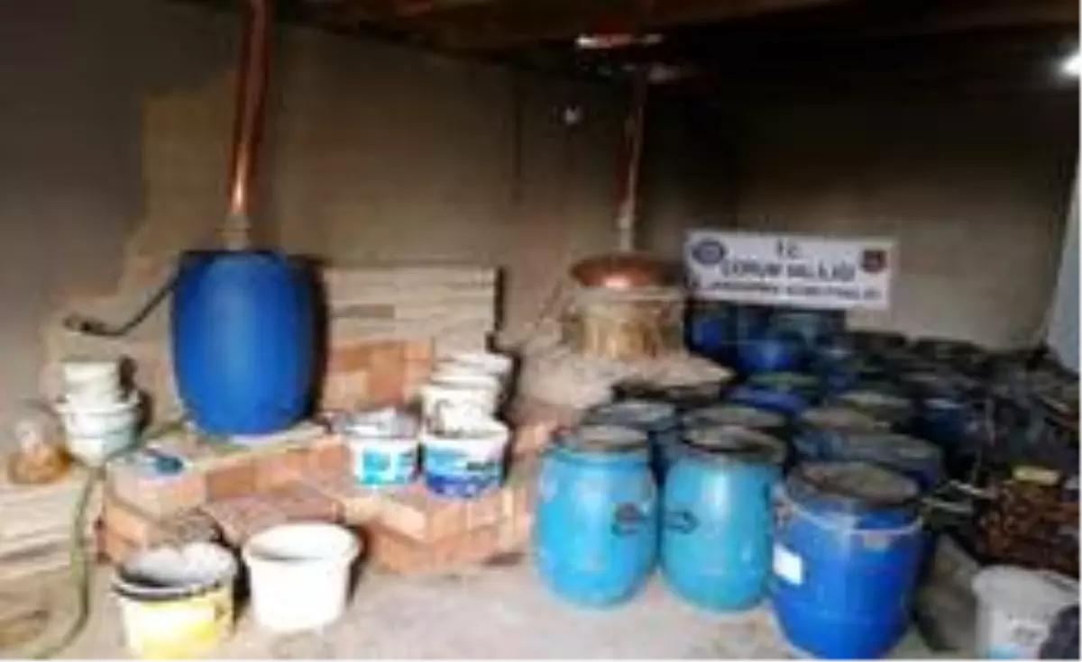 Çorum\'da 2 bin 668 litre sahte içki ele geçirildi
