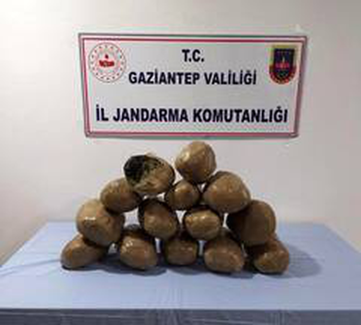 Son dakika haber... Motosiklette 28 kilo esrar yakalandı