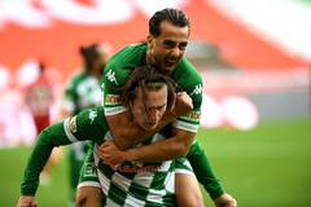 Son dakika haberleri! Transfer yapamayan Bursaspor daha çok gol atıyor