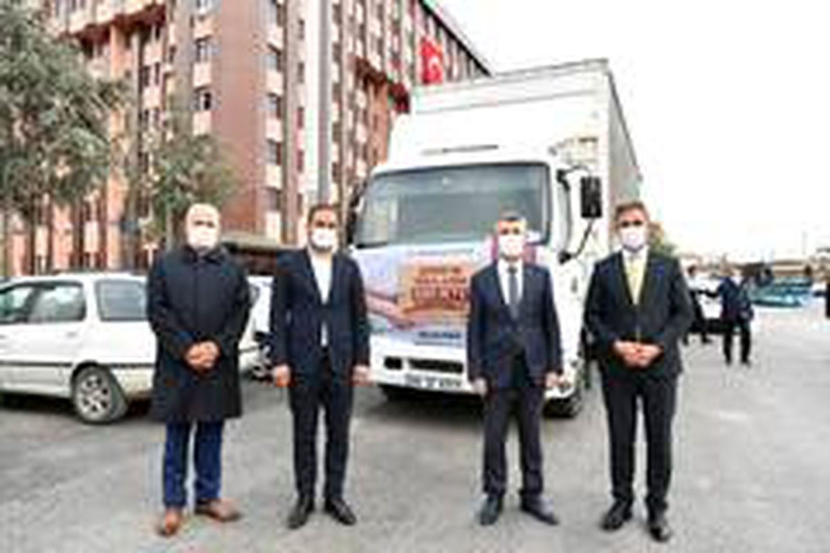 Yardım tırı İzmir\'in yaralarını sarmak için Başkent\'ten yola çıktı