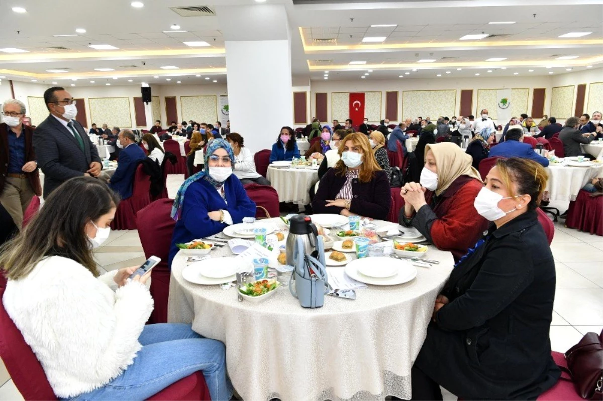 AK Parti Mamak İlçe Teşkilatı\'ndan vefa yemeği