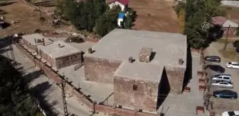 Bitlis'te 5 asırlık han ziyaretçilerini zamanda yolculuğa çıkarıyor