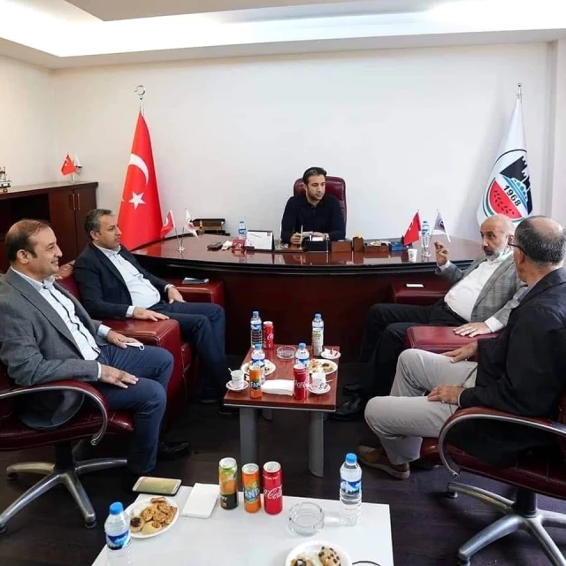 DTSO Başkanı Kaya, Diyarbakırspor yönetimi ile bir araya geldi