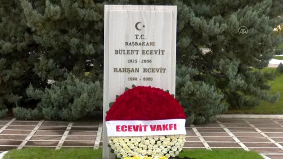 Son dakika haber | Eski başbakanlardan Bülent Ecevit vefatının 14\'üncü yılında kabri başında anıldı