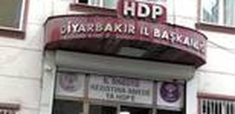 Oğlu için 90 yaşında Diyarbakır'daki evlat nöbetine katıldı