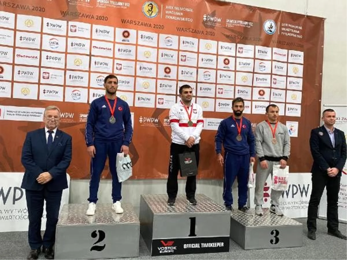 Polonya Zilkowkski Pytlasainski Güreş Turnuvası\'nda 6 madalya