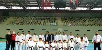 Türkiye Karate Federasyonu'nun 'Antrenör Gelişim Seminerleri' Trabzon'da düzenlendi