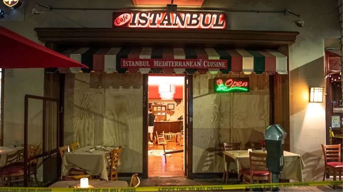 ABD\'de Ermeniler, \'Cafe İstanbul\' adlı Türk restoranına saldırdı