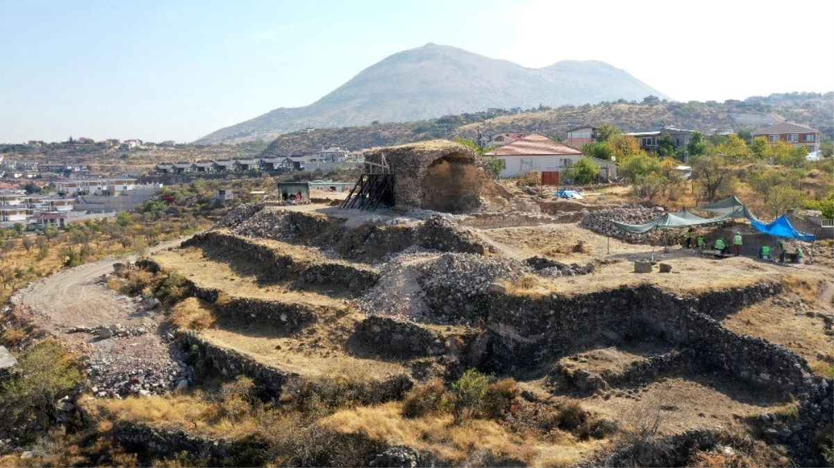 Kayseri\'de 8 asırlık tarihi Selçuklu köşkü restore ediliyor