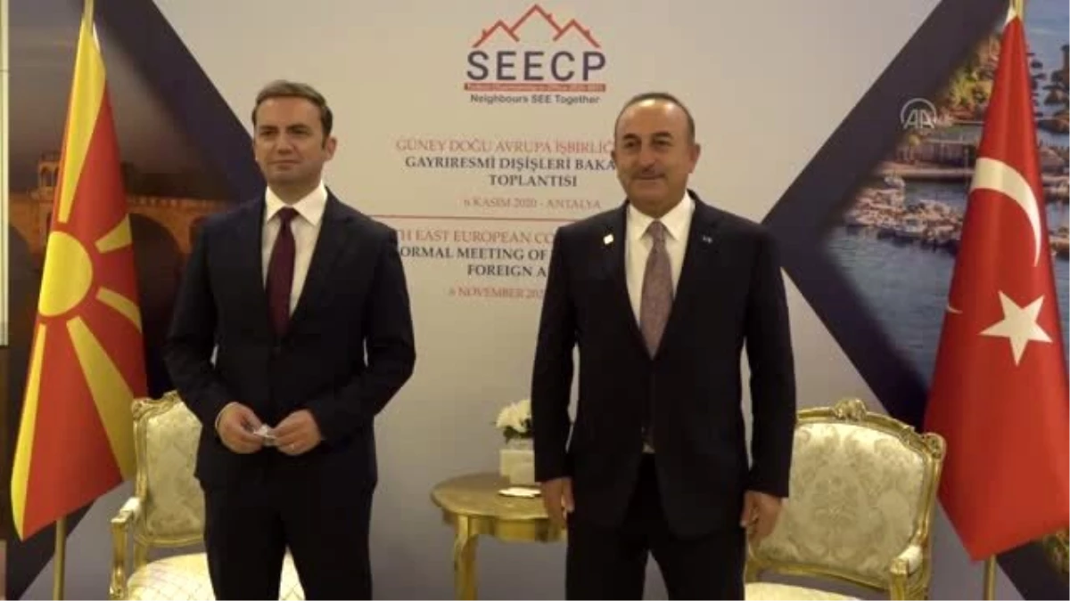 Son dakika haber! Çavuşoğlu, Kuzey Makedonya Dışişleri Bakanı Osmani ve Arnavutluk Dışişleri Bakanı Cakaj ile görüştü
