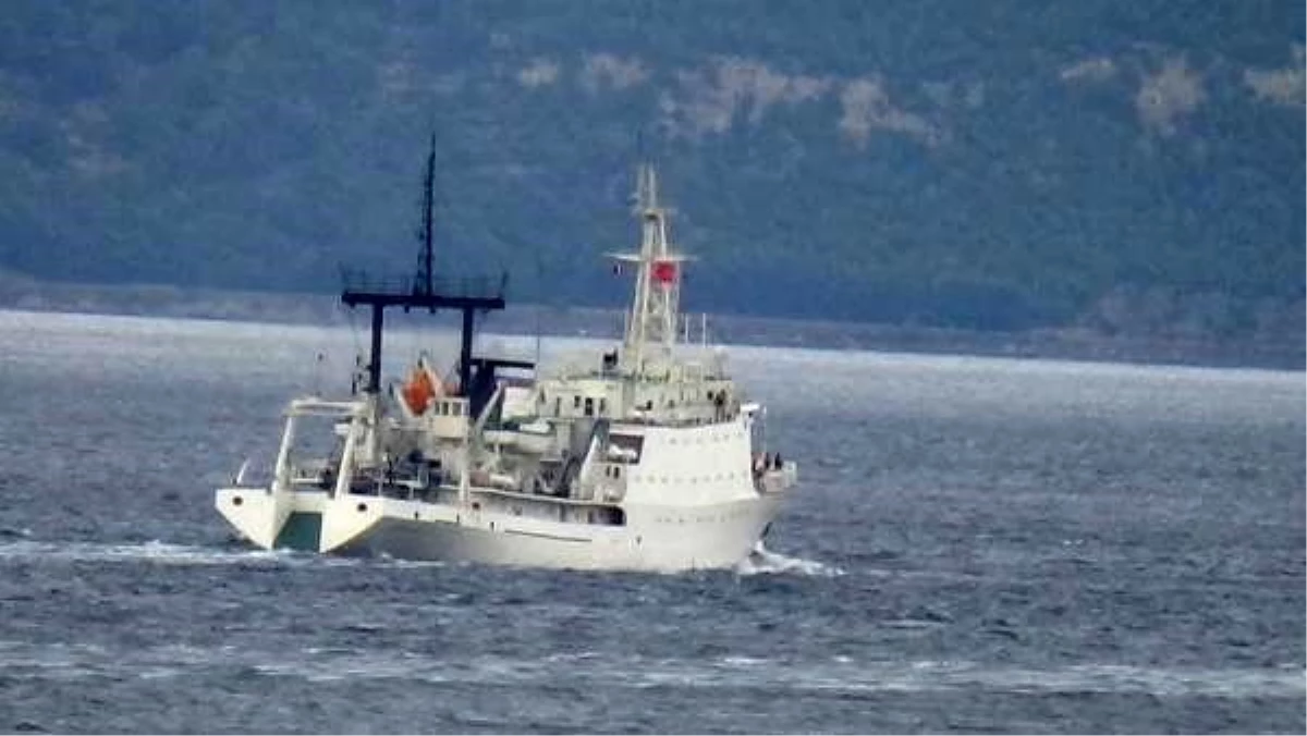 Rus istihbarat gemisi \'Donuzlav\', Çanakkale Boğazı\'ndan geçti