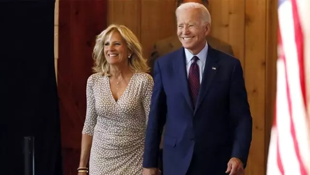 ABD'nin yeni First Lady'si Jill Biden eğitimci kimliğiyle öne çıkıyor