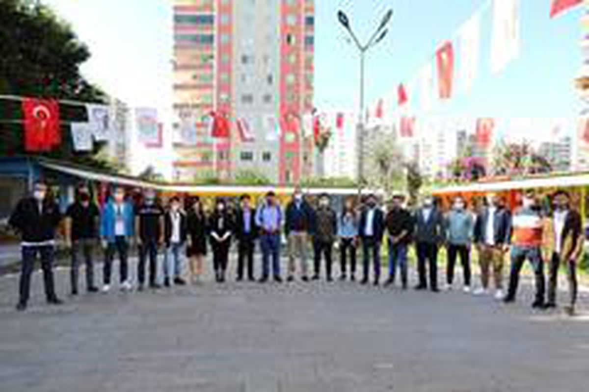 Başkan Tarhan, gençlerle buluştu