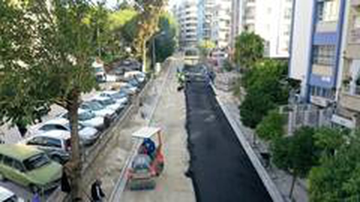 Büyükşehir yol yapım çalışmalarını sürdürüyor