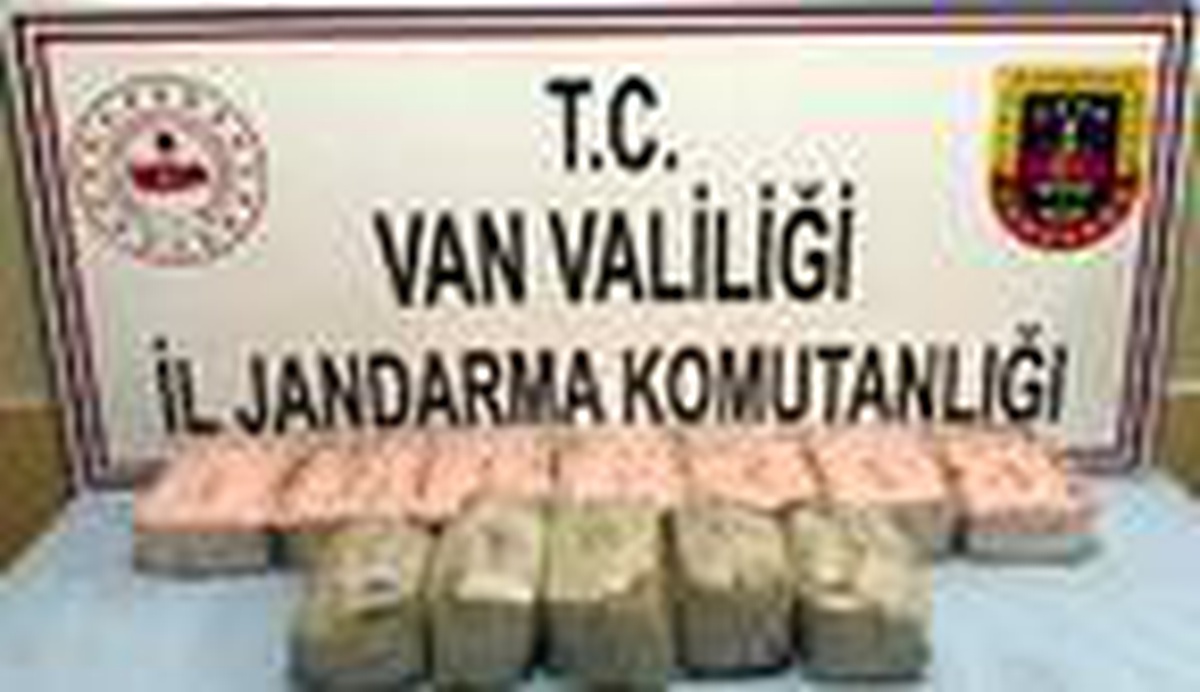 İran uyruklu kişi, 15 kilo metamfetamin ile yakalandı
