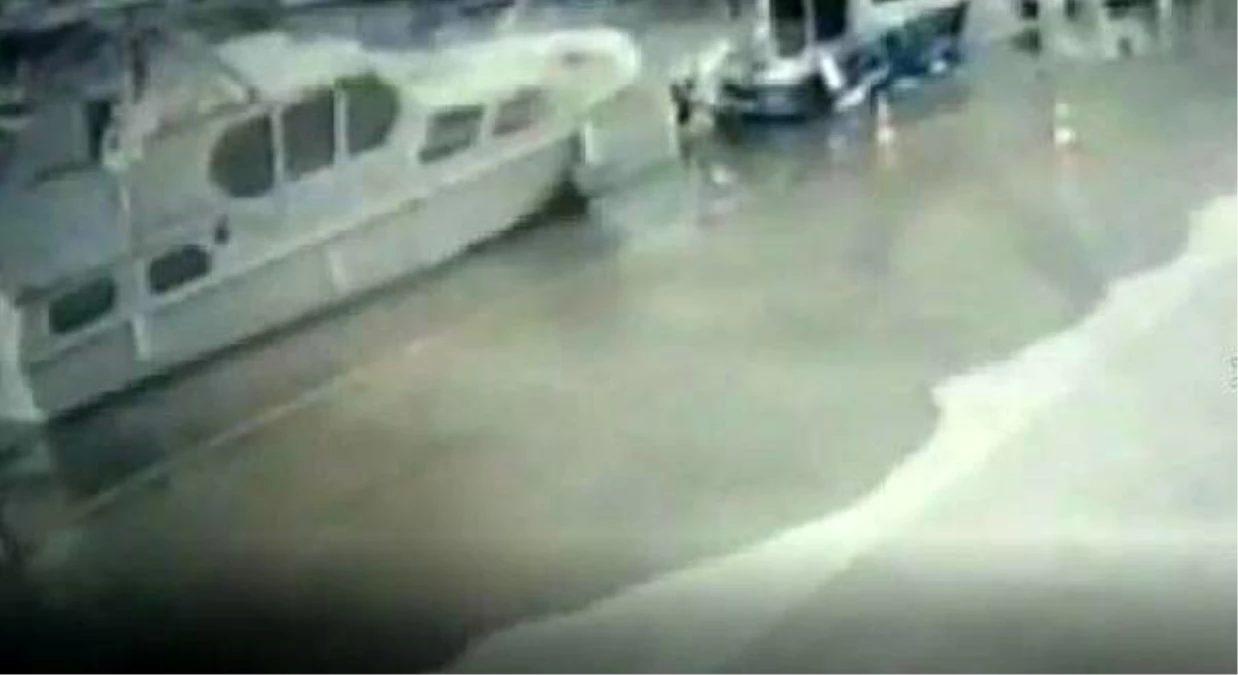 İzmir depreminde meydana gelen tsunamiden yeni görüntüler ortaya çıktı