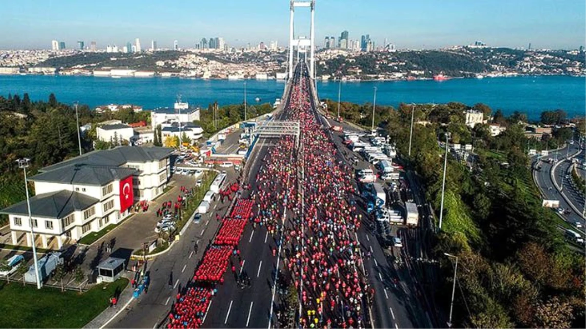 42. İstanbul Maratonu için 15 Temmuz Şehitler Köprüsü trafiğe kapatıldı! Metrobüs seferleri FSM\'den yapılacak
