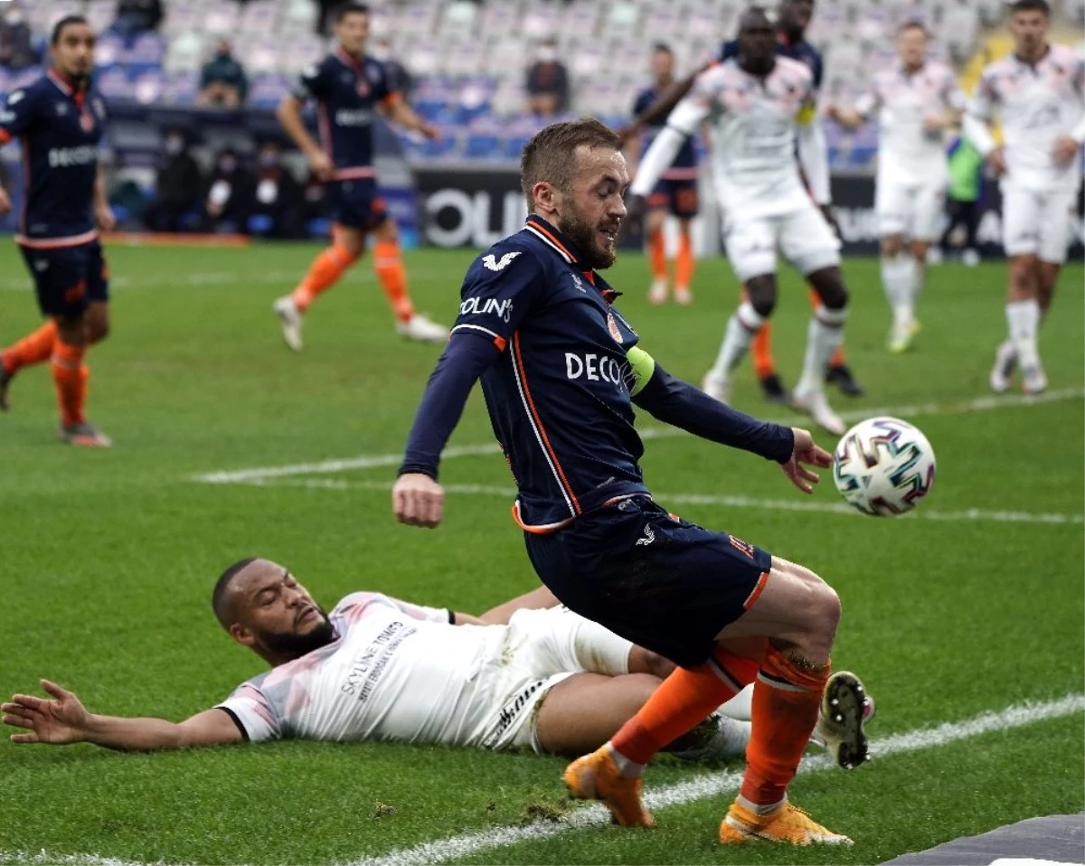 Medipol Başakşehir Gençlerbirliği ile 1-1 berabere kaldı