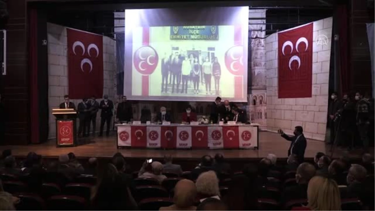 MHP Kadın Kolları Genel Koordinatörü Taşlıçay, partisinin Mardin İl Kongresi\'nde konuştu