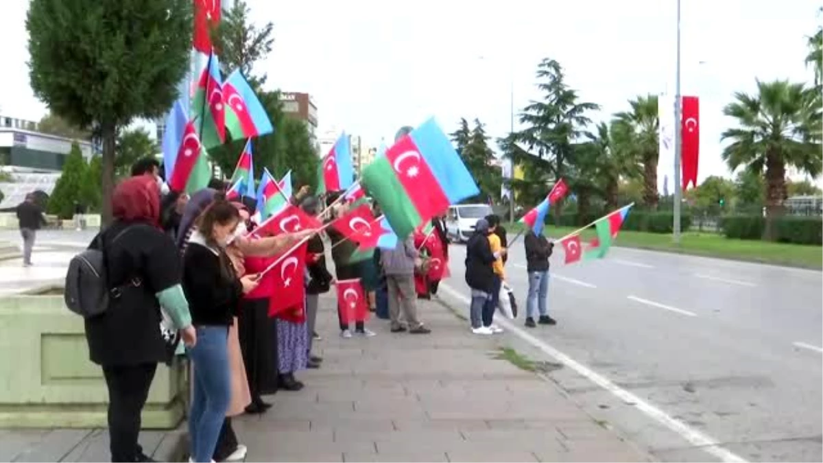 Türk Kızılay Azerbaycan\'da acıları dindirmek için çalışıyor