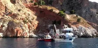 Alanya'da batan tur teknesi su altından çıkarıldı