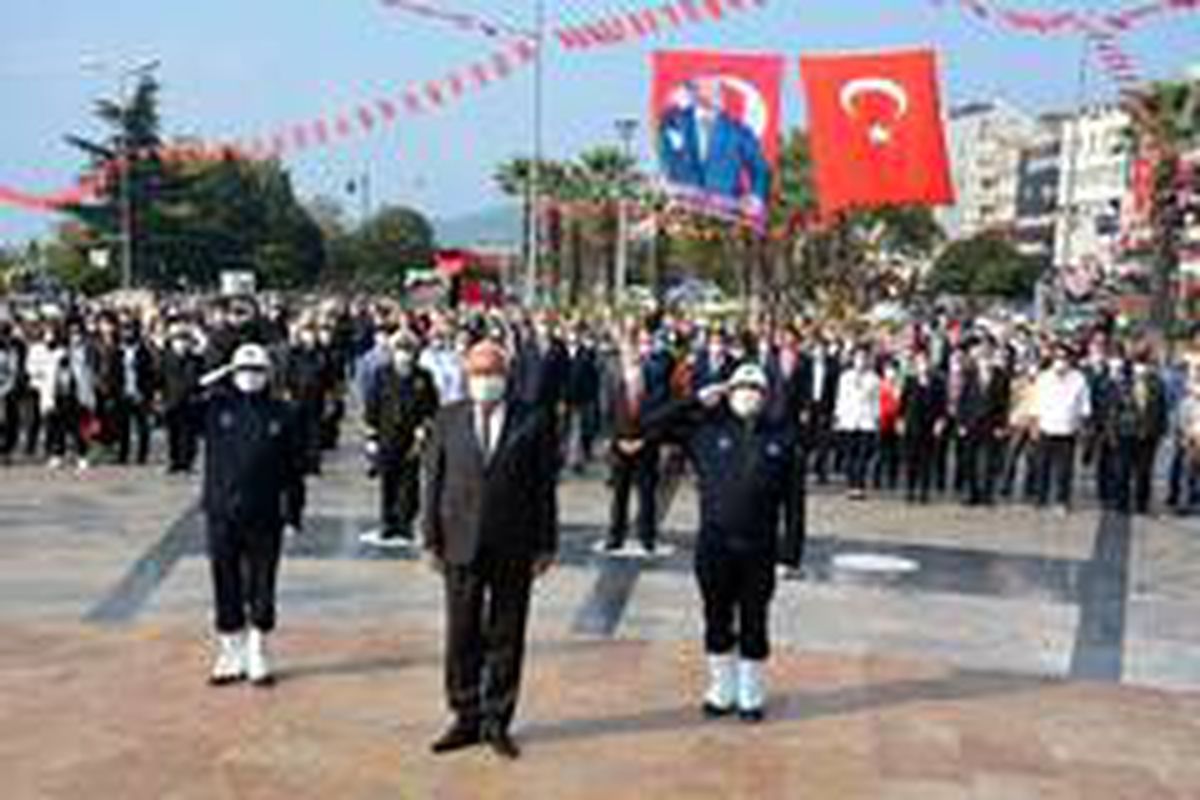 Başkan Posbıyık, Atatürk\'ü andı