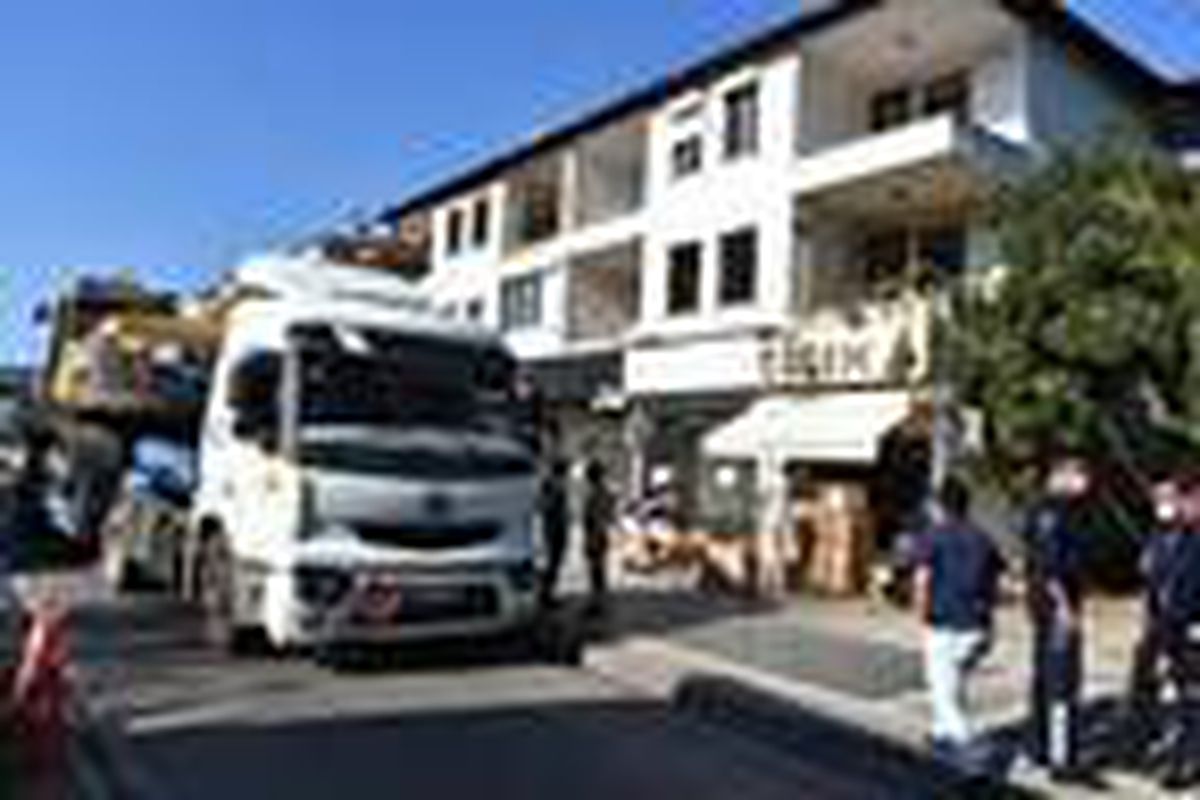 Marmaris\'te 32 bina yıkılacak