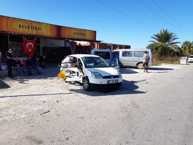 Park halindeki aracın içinde hayatının şokunu yaşadı