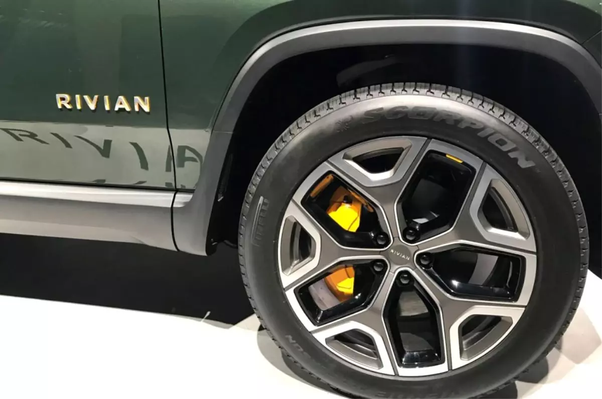 Pirelli\'den Rivian\'a özel lastik!