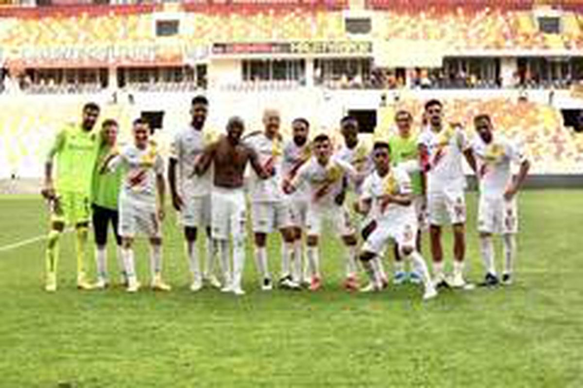 Yeni Malatyaspor\'da 6 futbolcu milli takımlarına çağrıldı
