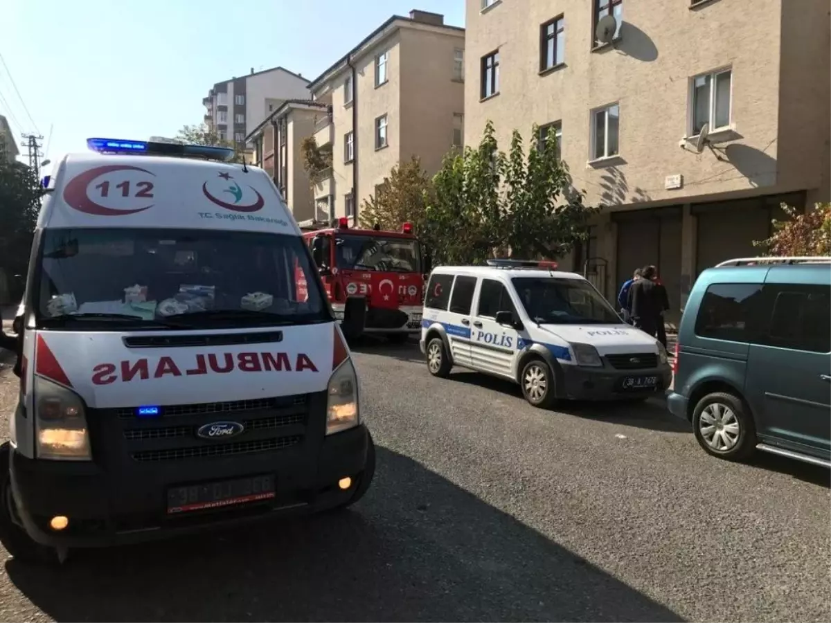 20 yaşındaki genç kablo ile kendini asarak yaşamına son verdi