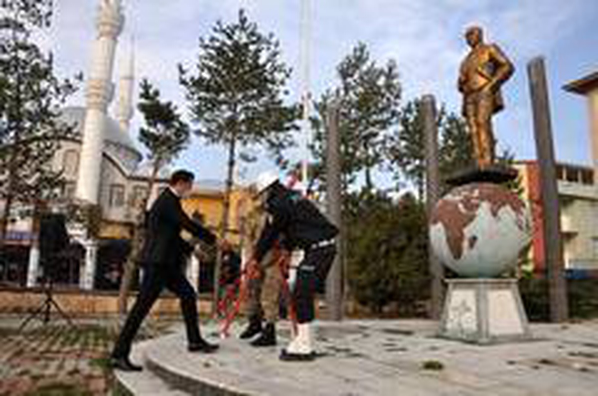 Atatürk\'ün ebediyete intikalinin 82. yıldönümü