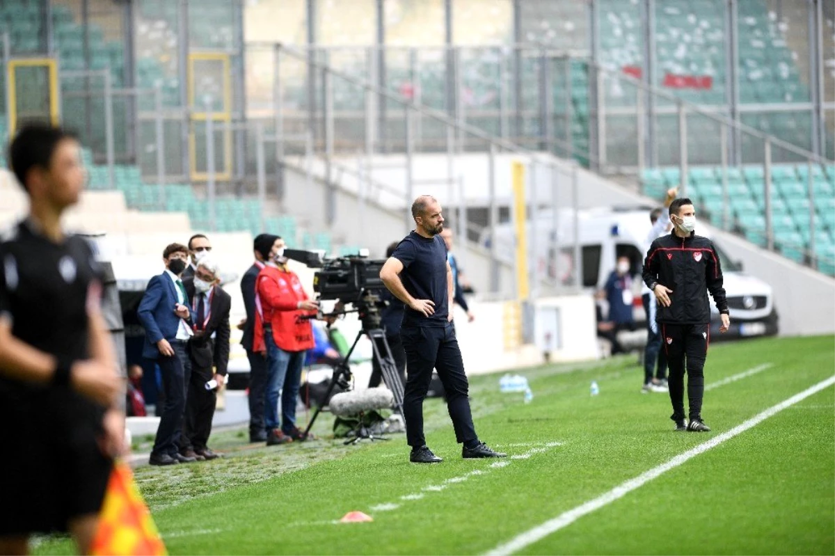 Bursaspor 7 yılda 16 kez teknik adam değişikliğine gitti